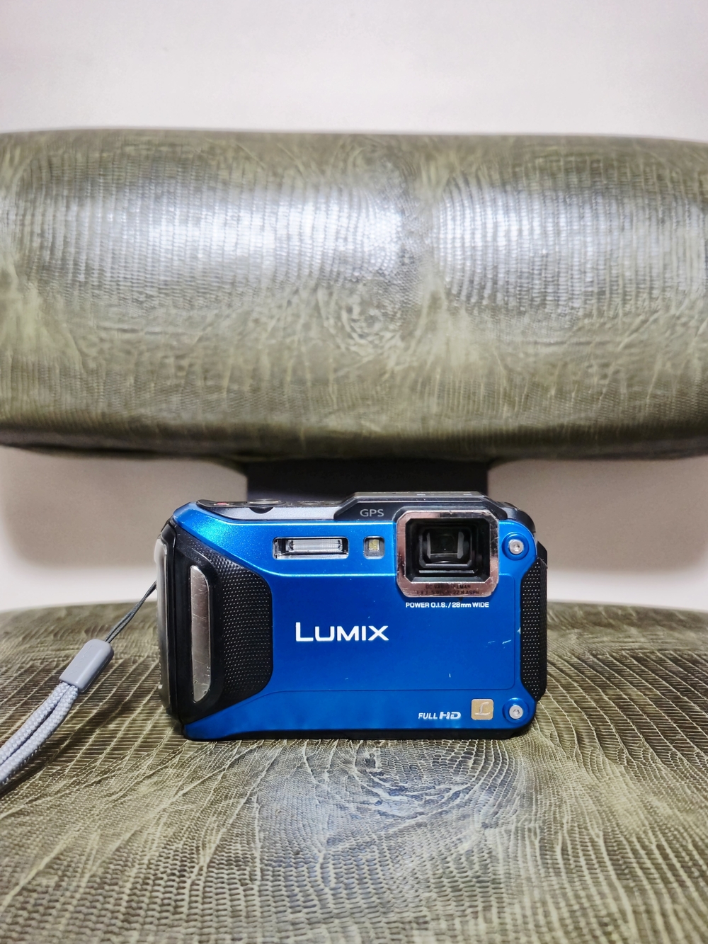 Panasonic Dmc - TS5 Blue Compact Waterproof Camera $100